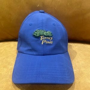 Men’s Torrey Pines Golf Hat Cap Fitted Medium Blue Black Curved